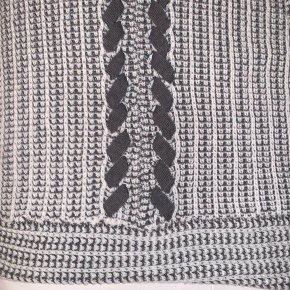 Pink Rose Oper Front Textured Knit Cardigan  Long Sweater Size Small - Picture 4 of 9